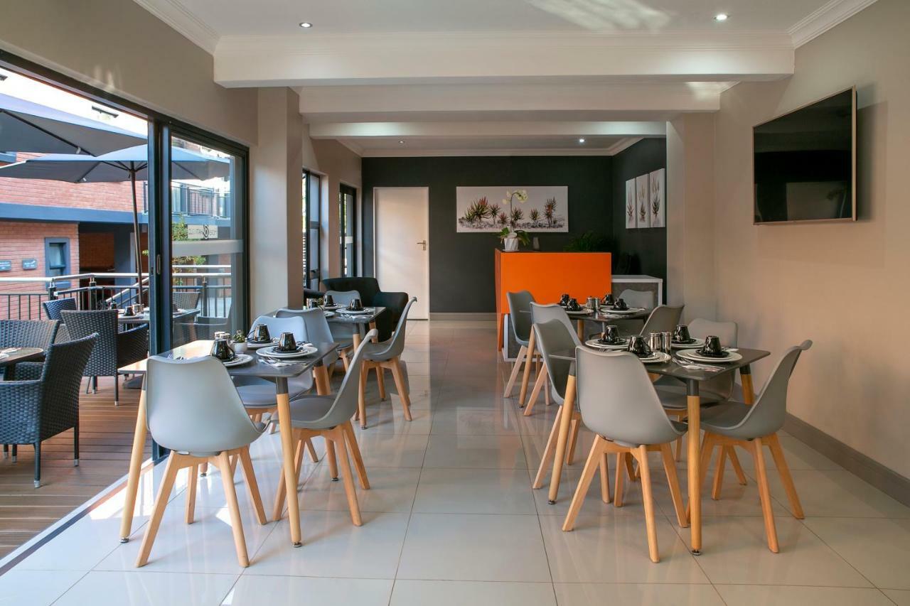 Hotel At Hatfield Apartments Pretoria Exterior foto
